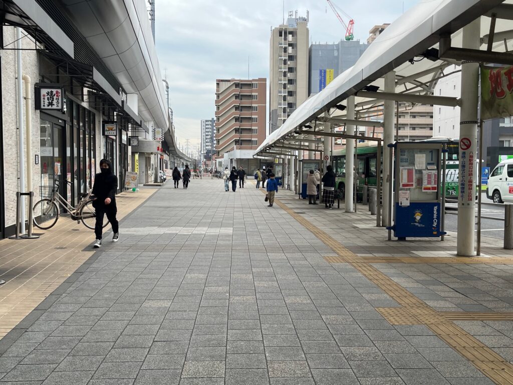 八潮駅 改札を出て北口へ